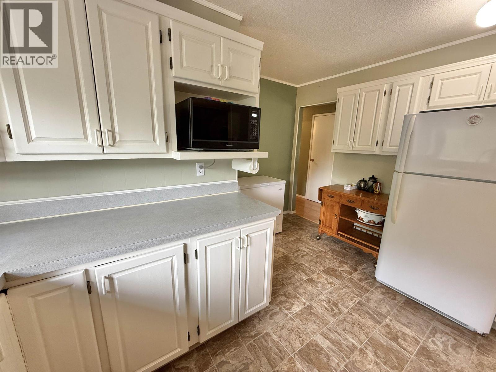 192 WOLFE ROAD - 11