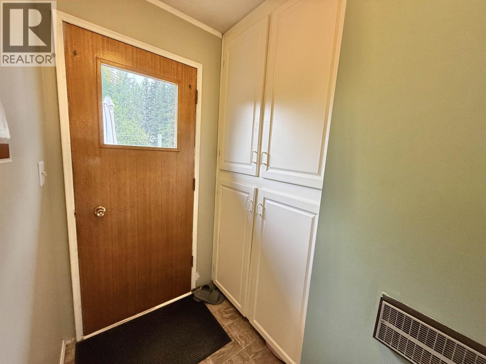 192 WOLFE ROAD - 13