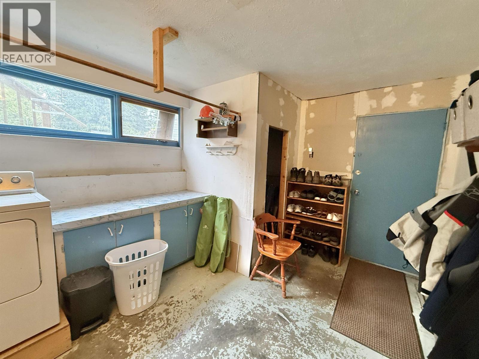 192 WOLFE ROAD - 33