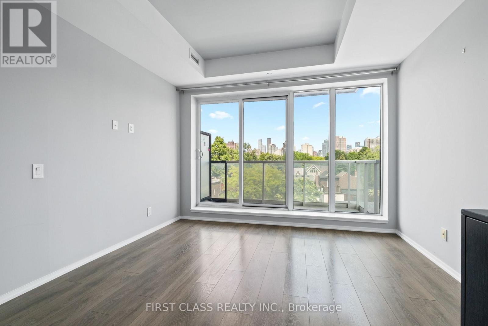 #413 783 BATHURST STREET - 15