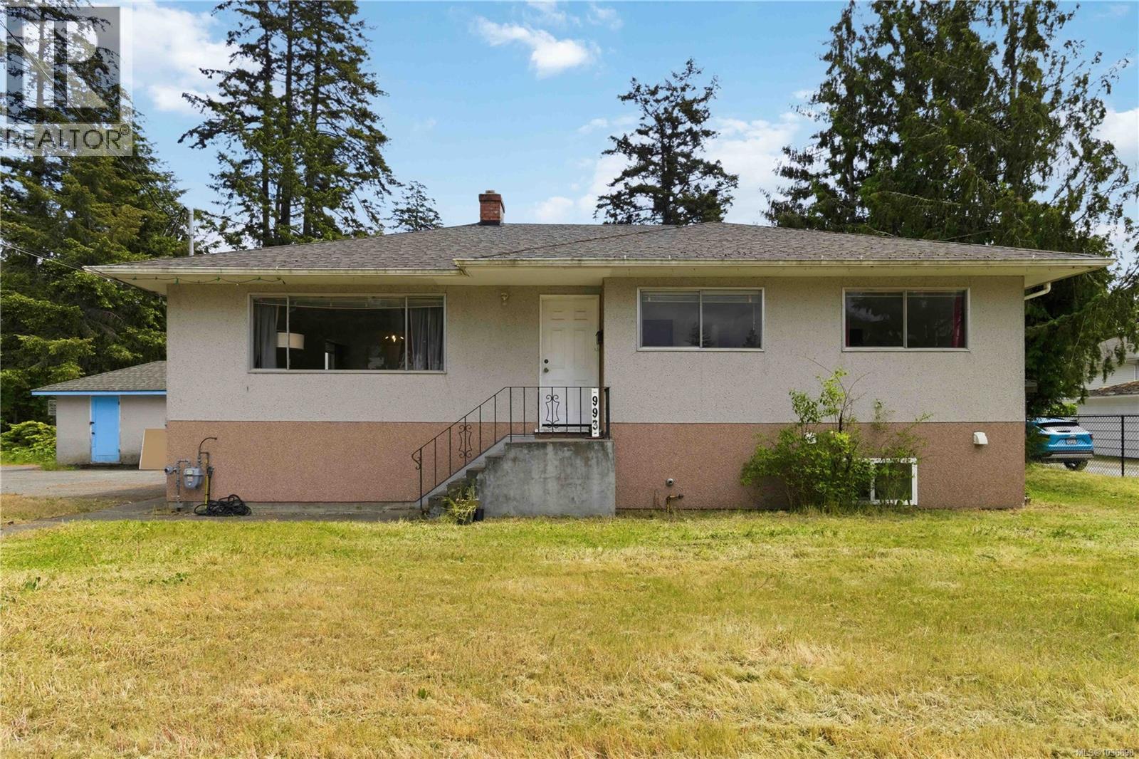 993 McCallum Rd - 1