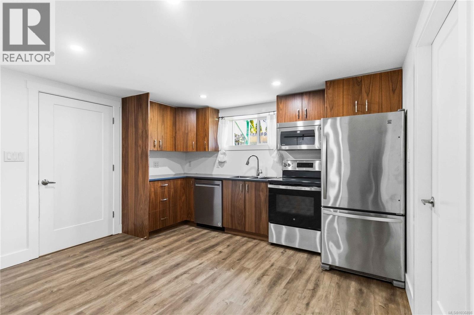 993 McCallum Rd - 14