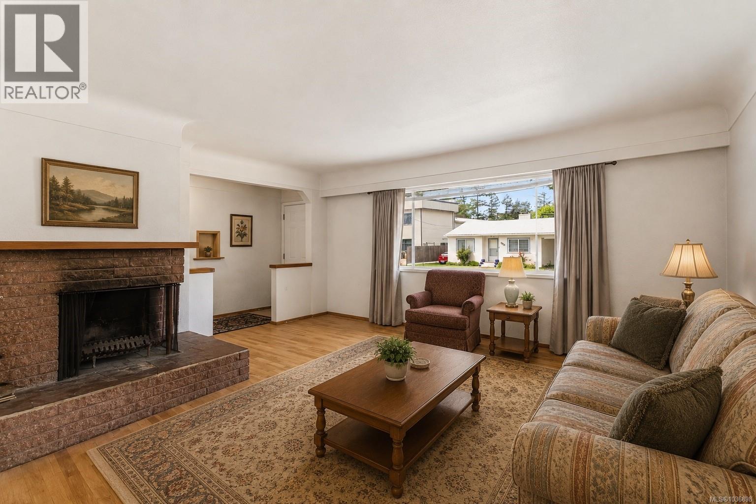 993 McCallum Rd - 4
