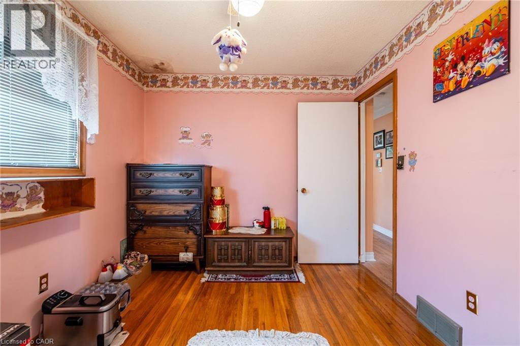 75 HANOVER Place - 23