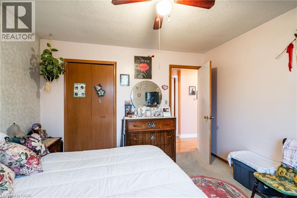 75 HANOVER Place - 26
