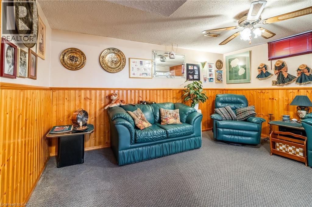 75 HANOVER Place - 27