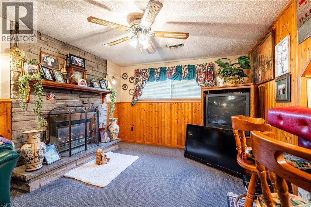 75 HANOVER Place - 30