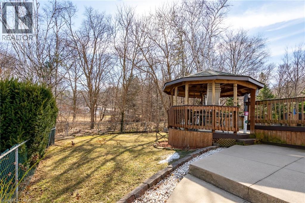 75 HANOVER Place - 36