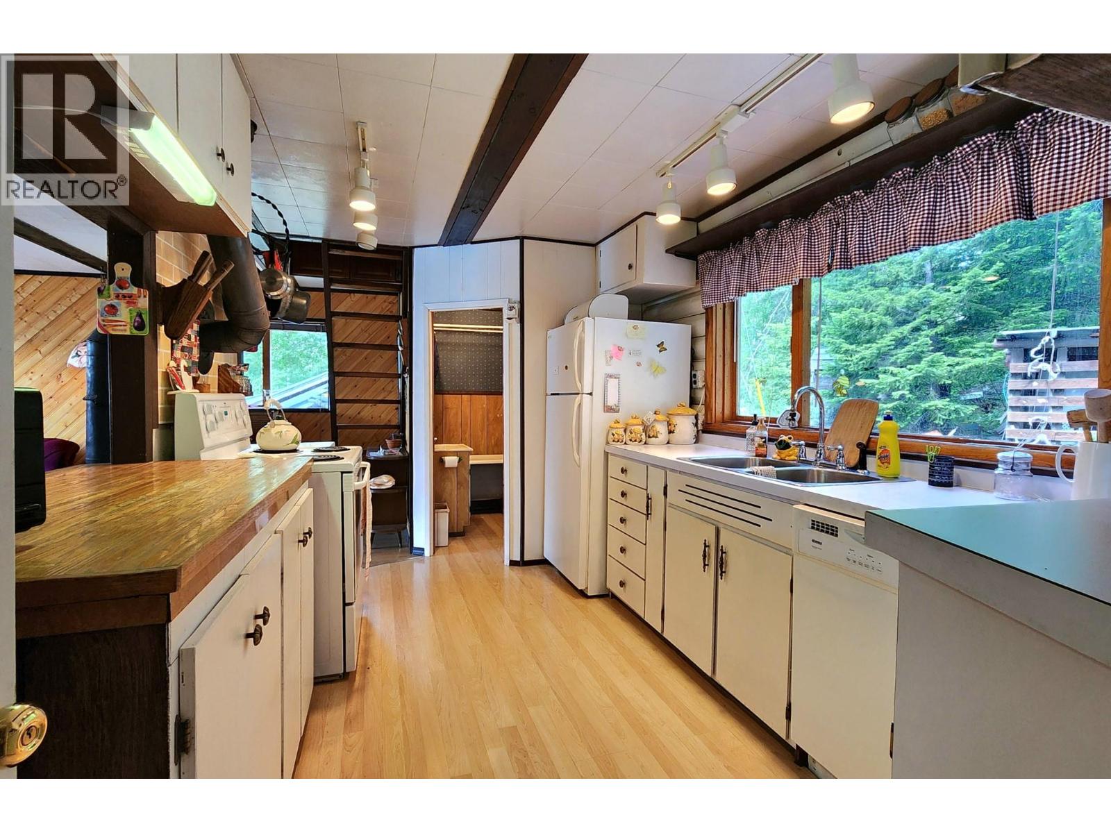 7385 Gun Lake Road - 7