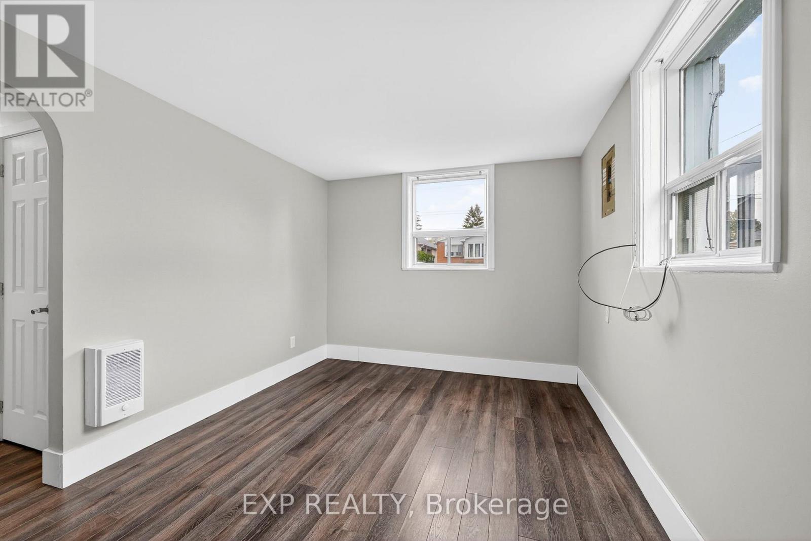 1210-1212 BEDFORD STREET - 10
