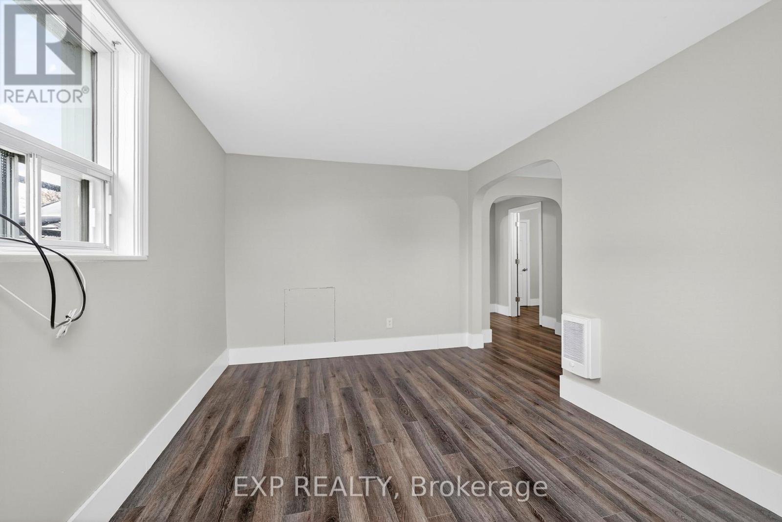 1210-1212 BEDFORD STREET - 11