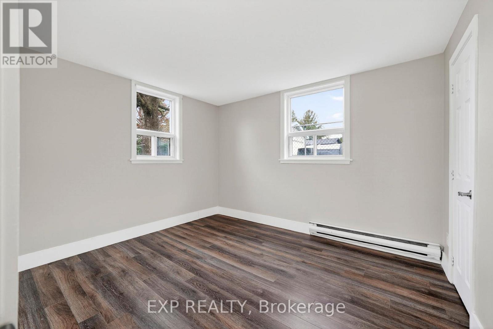 1210-1212 BEDFORD STREET - 15