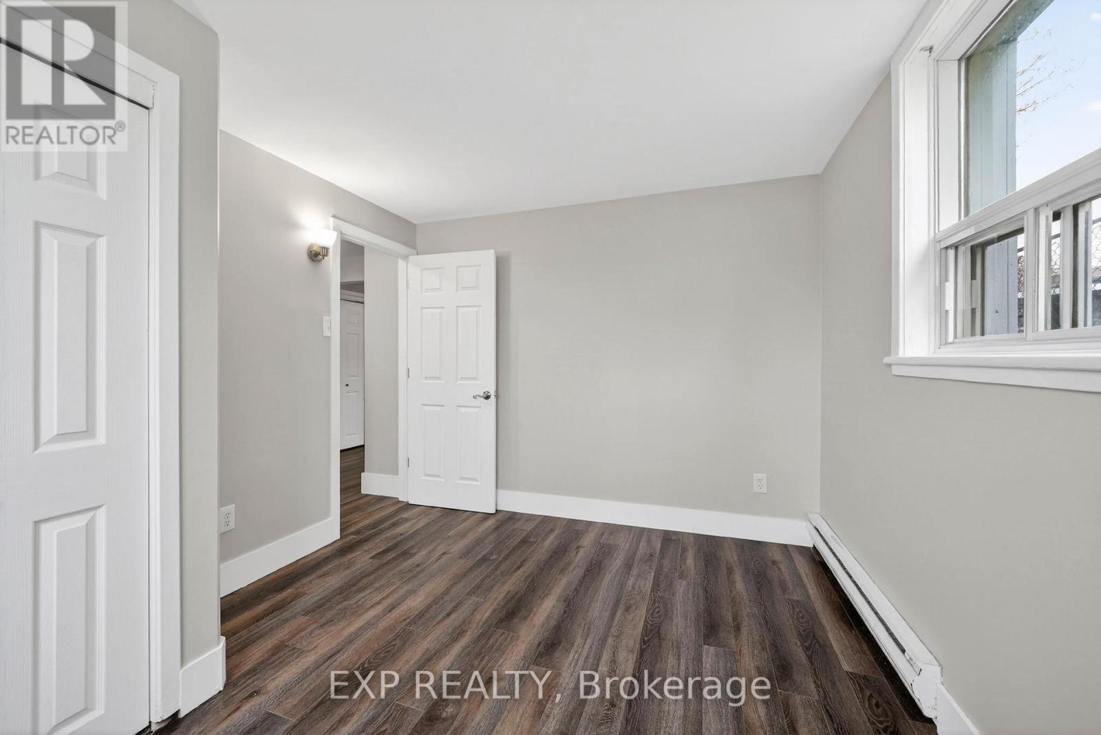 1210-1212 BEDFORD STREET - 20