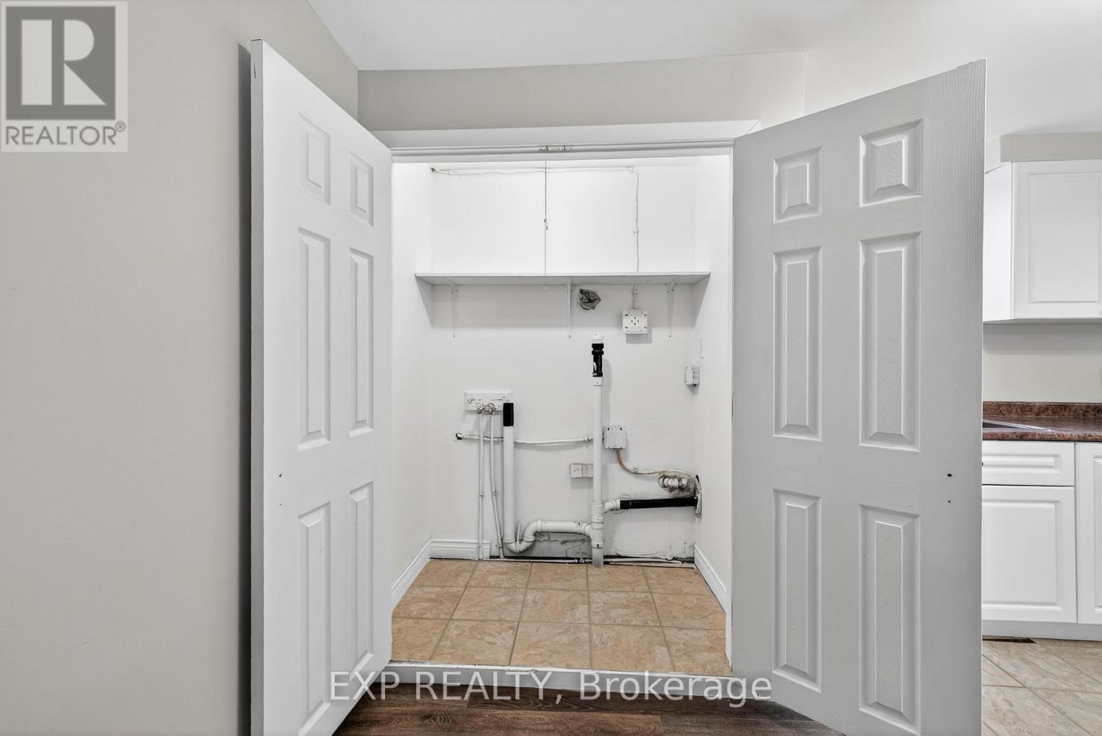 1210-1212 BEDFORD STREET - 9