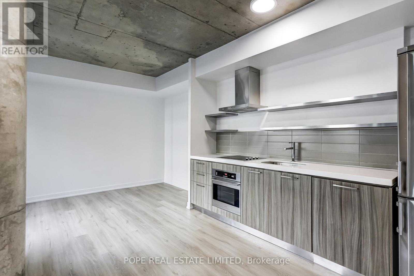 #726 560 KING STREET W - 15