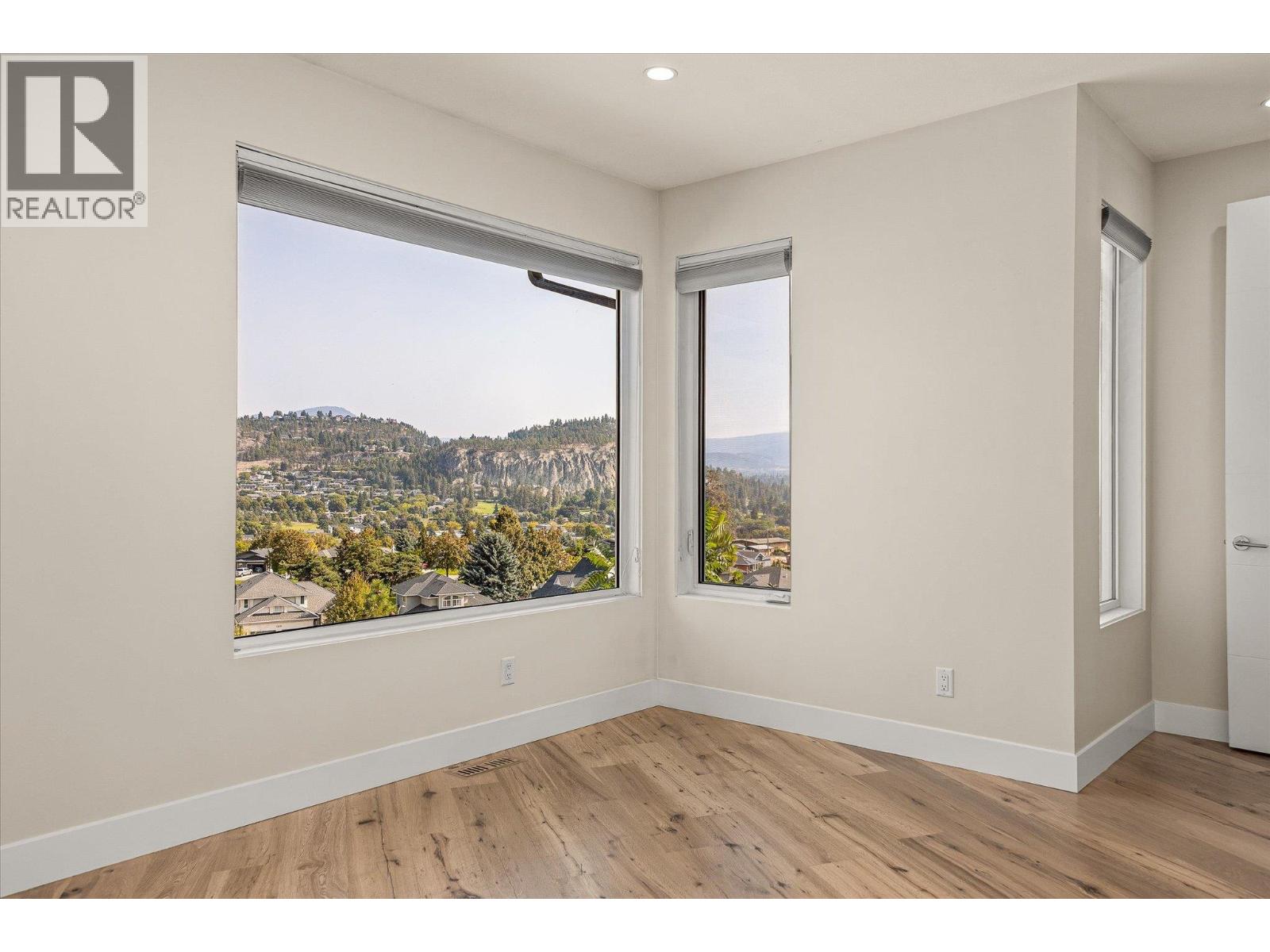 1341 Sladen Crescent, Kelowna