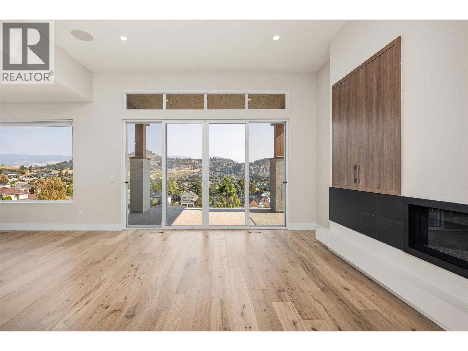 1341 Sladen Crescent, Kelowna