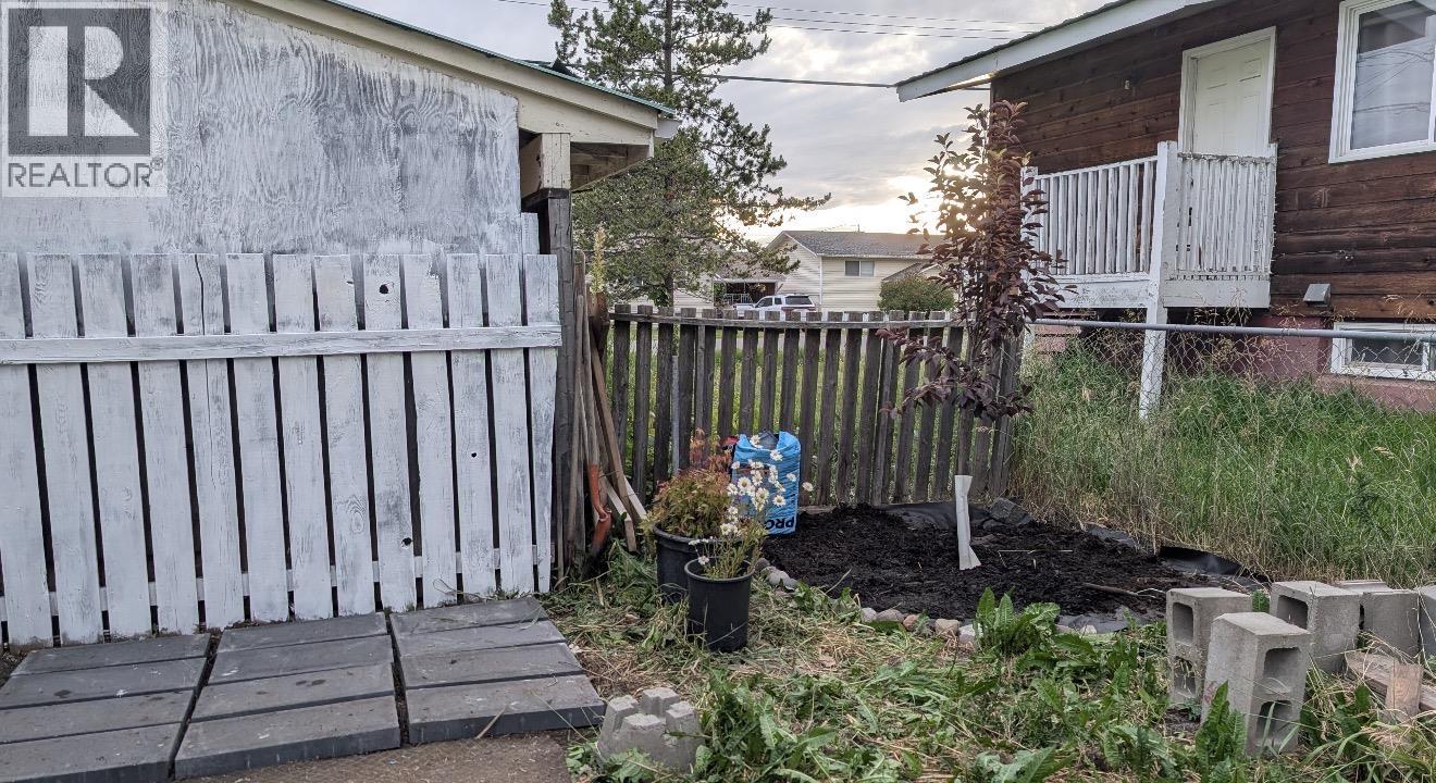 168 E 3RD AVENUE, Fort St. James