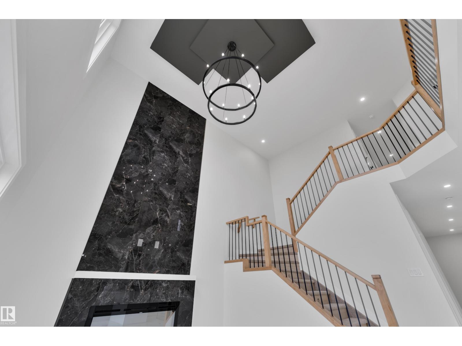 12623 44 ST NW - 22