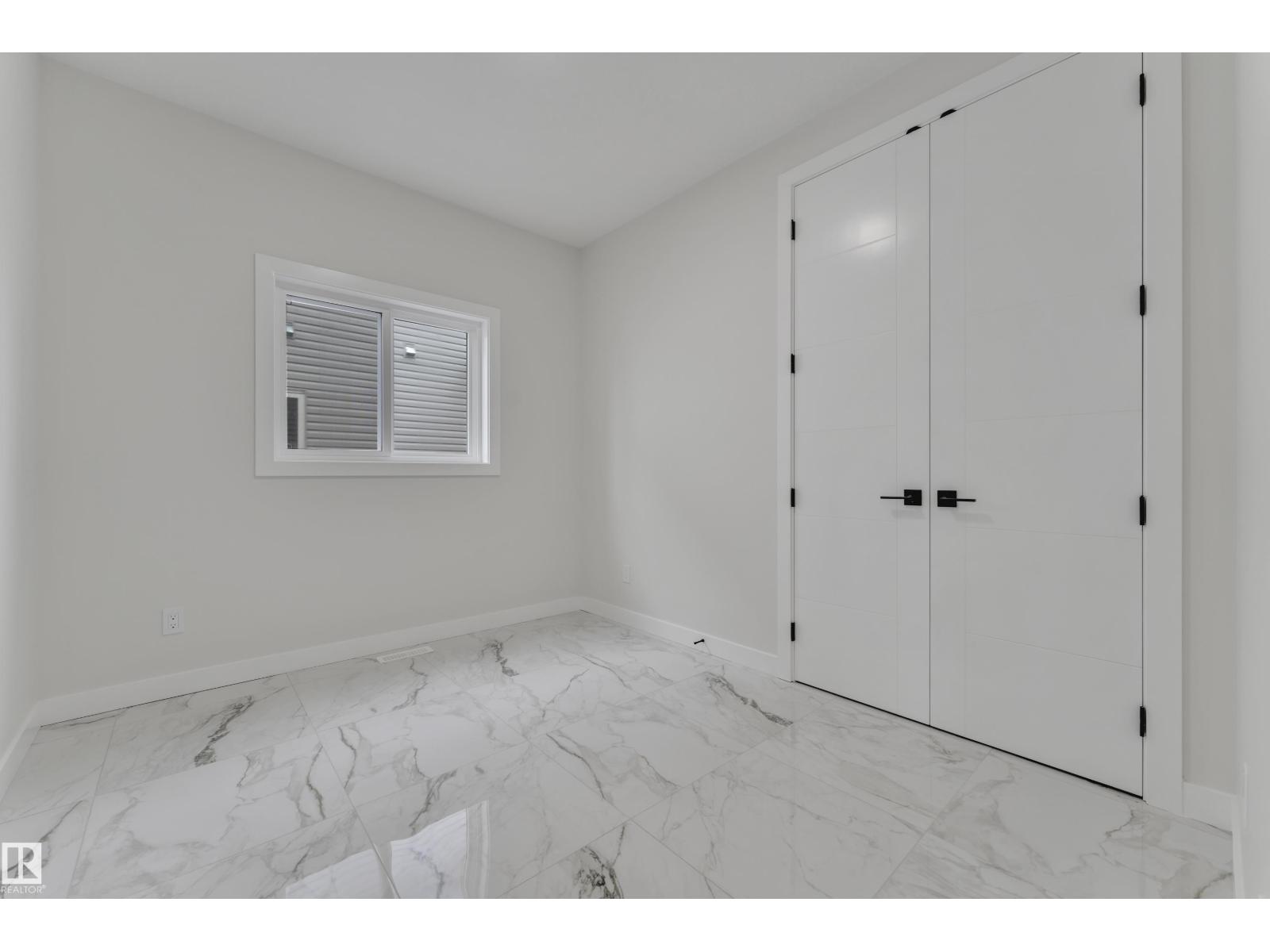 12623 44 ST NW - 8