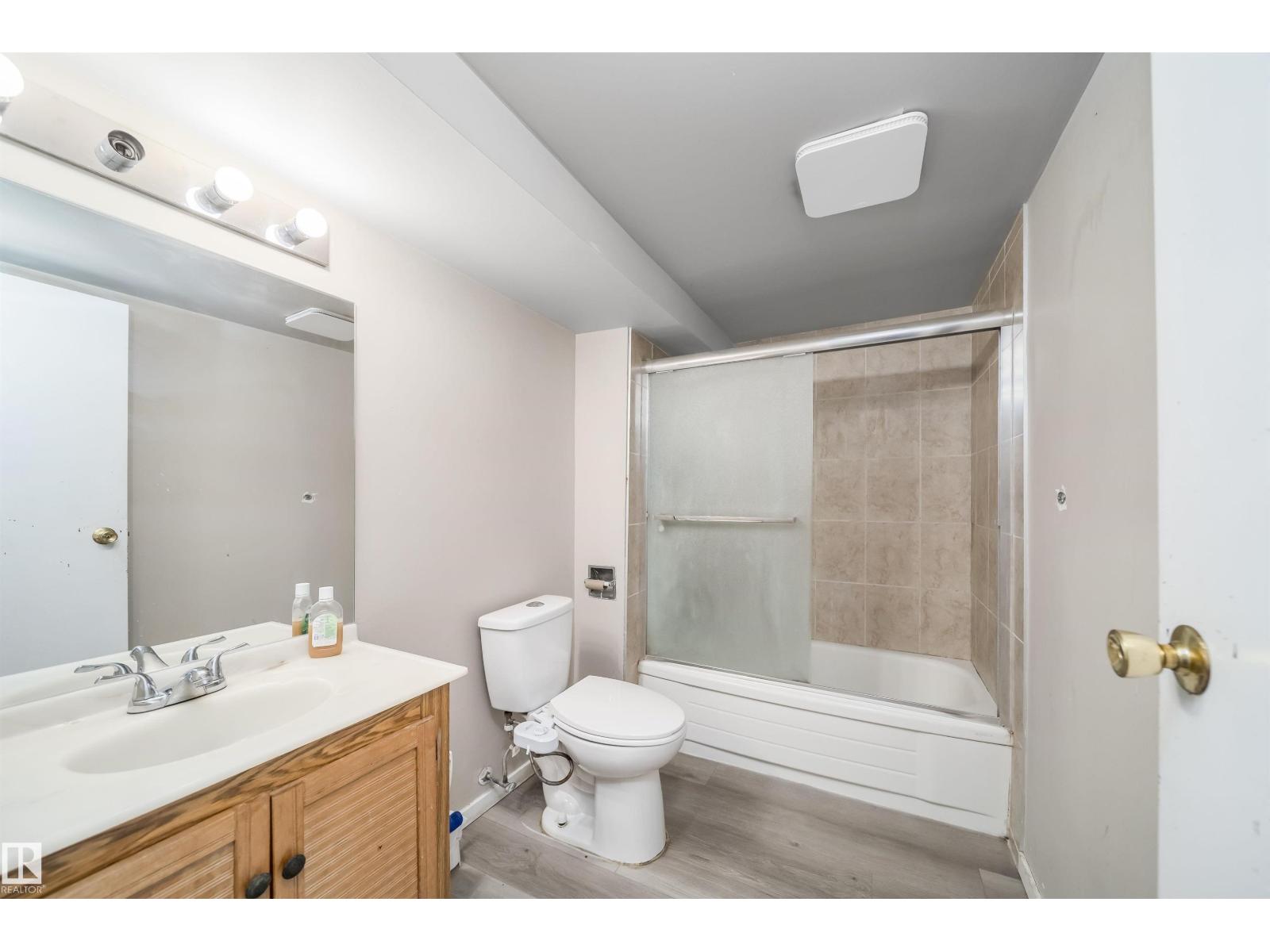 1771 37 ST NW - 31