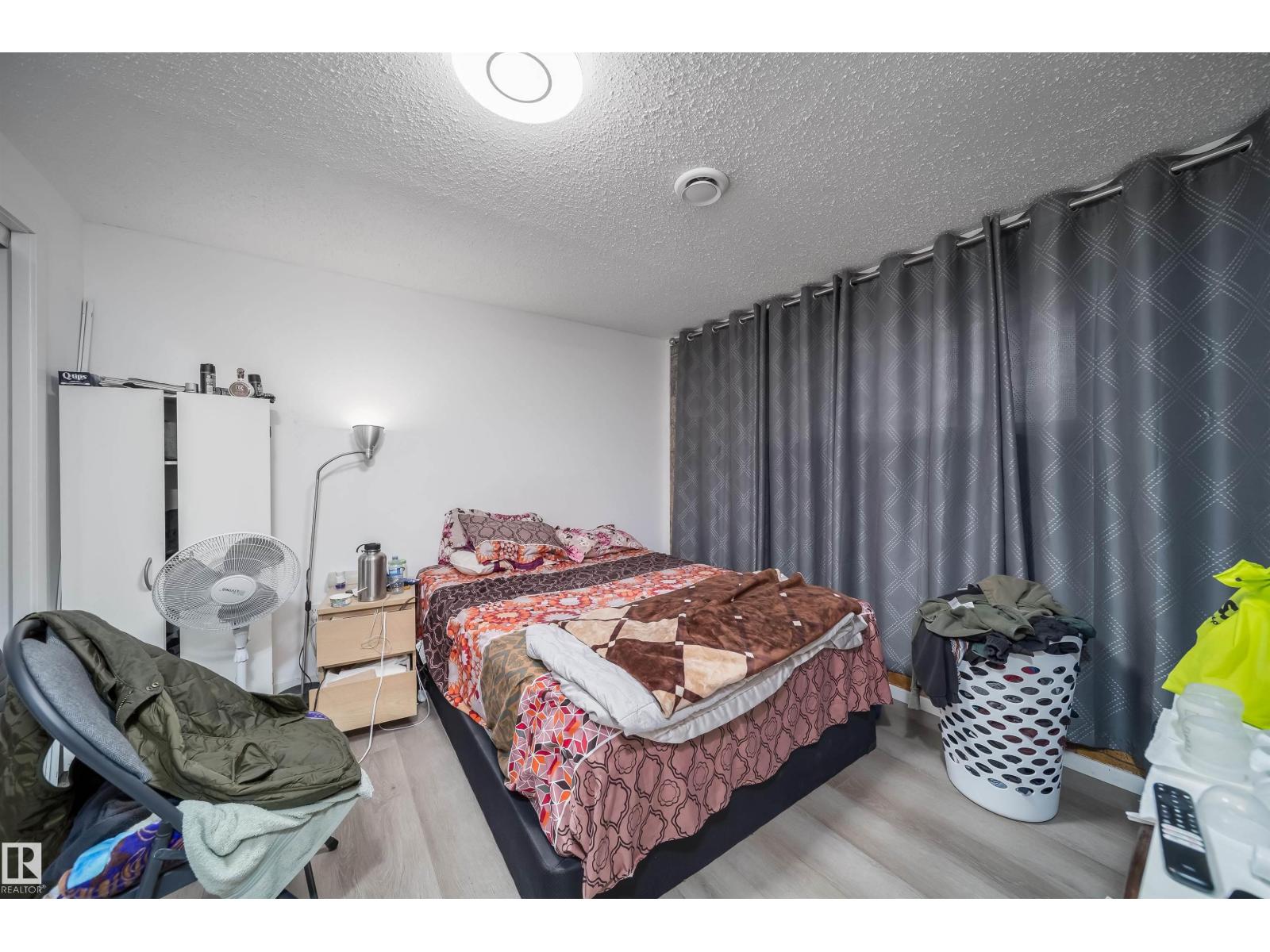 1771 37 ST NW - 36