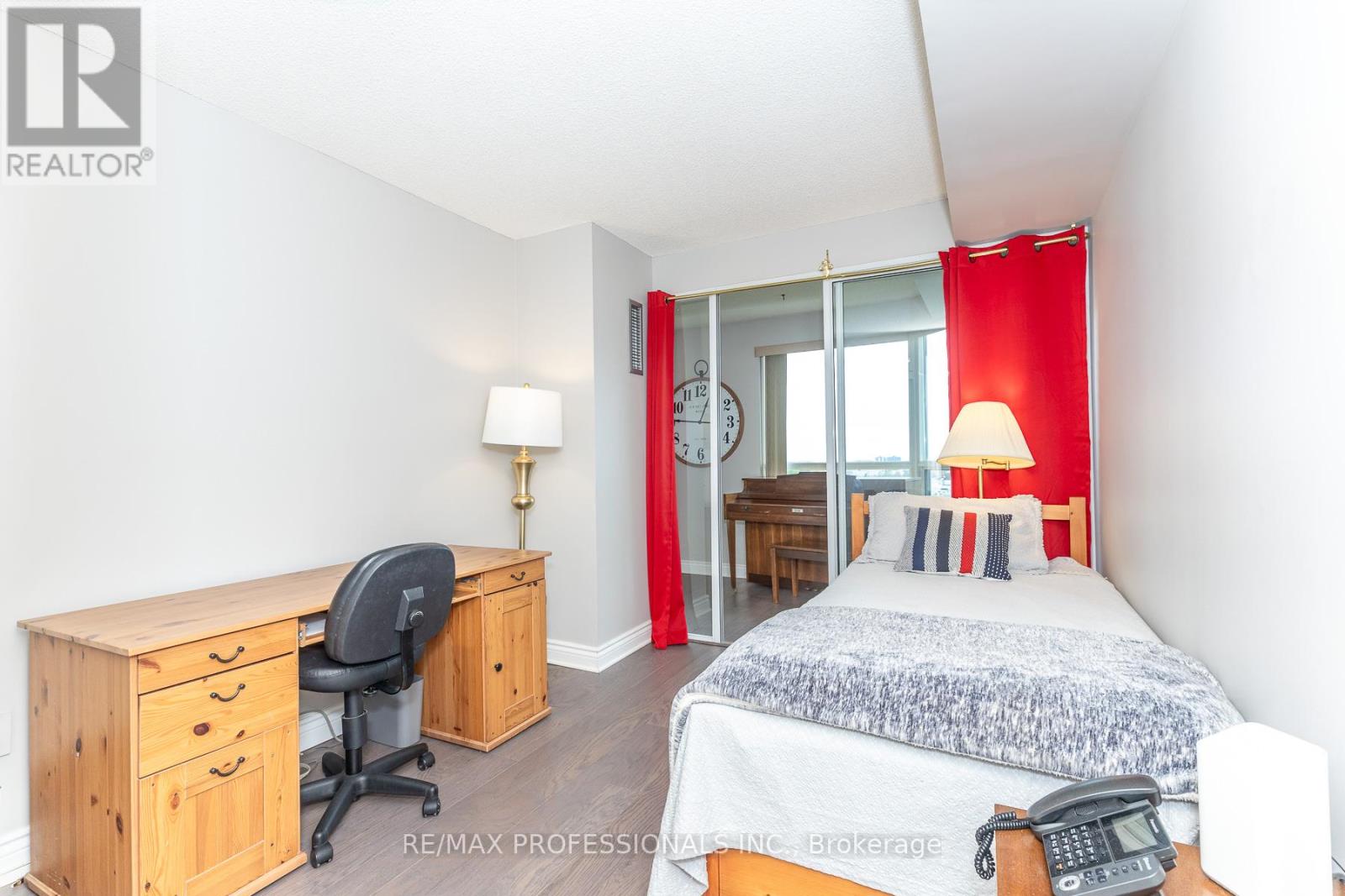 #702 2177 BURNHAMTHORPE ROAD W - 16