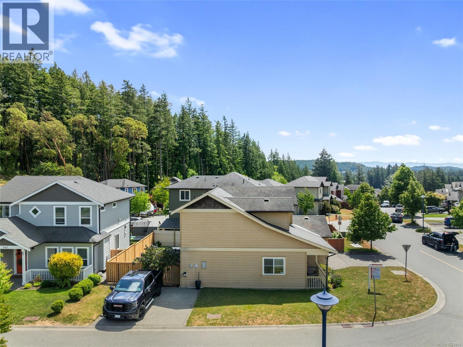 951 Kinglet Pl - 34