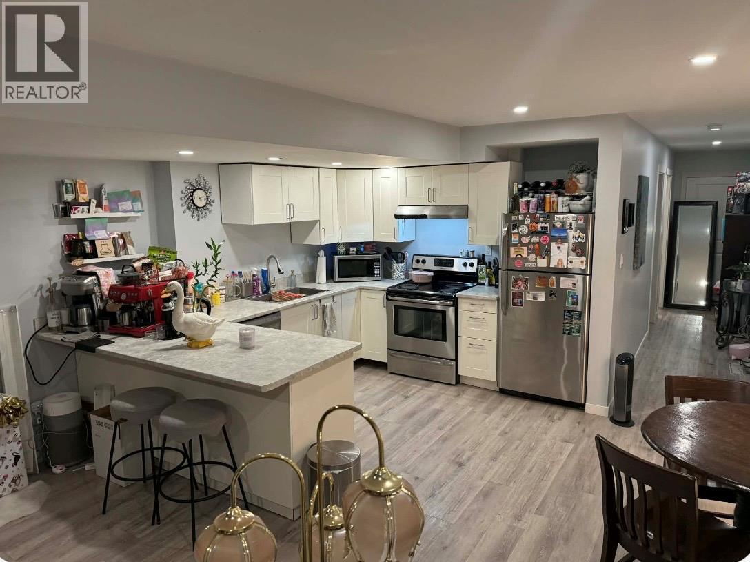 2710 BEACHMOUNT Crescent - 43