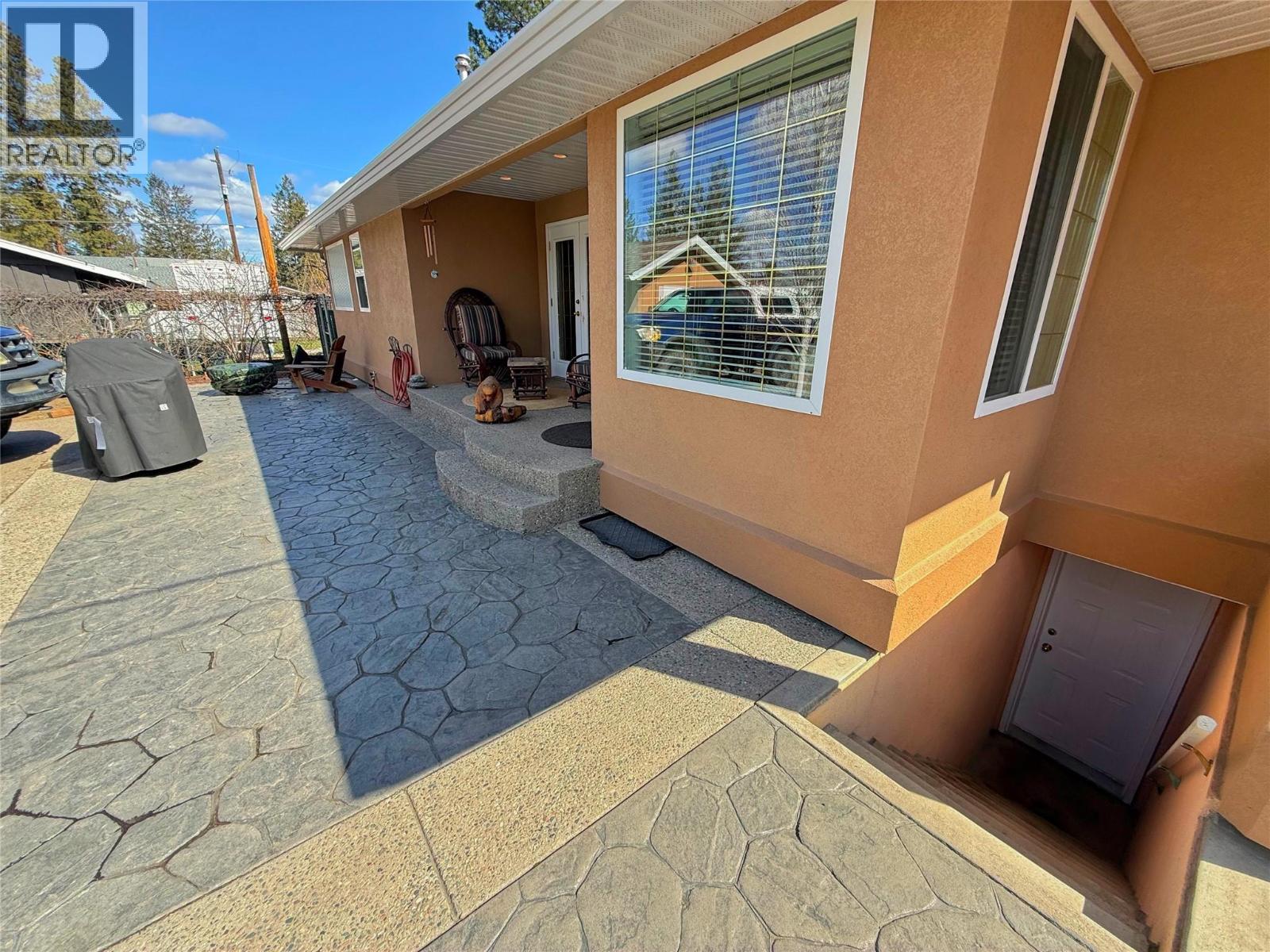 389 BILLITER Avenue - 50