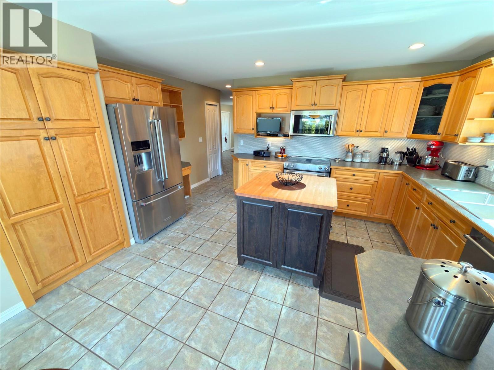 389 BILLITER Avenue - 18