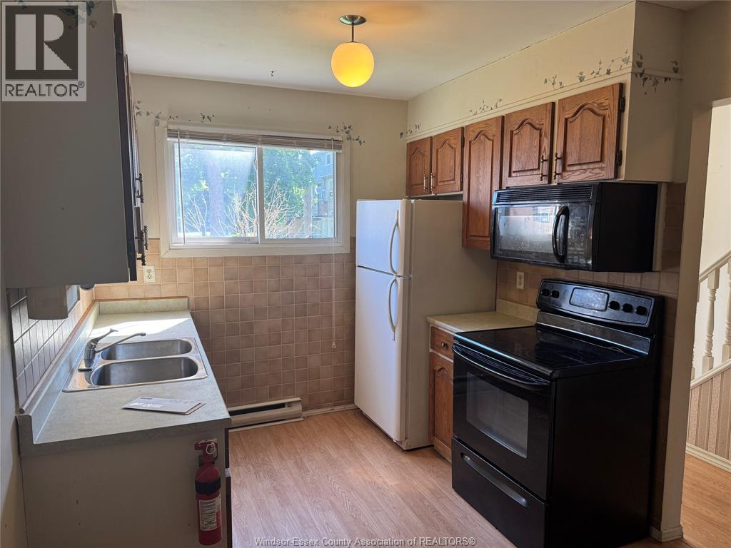 2649 VINE COURT, Windsor, Ontario, N8T2X3 — Photo 4
