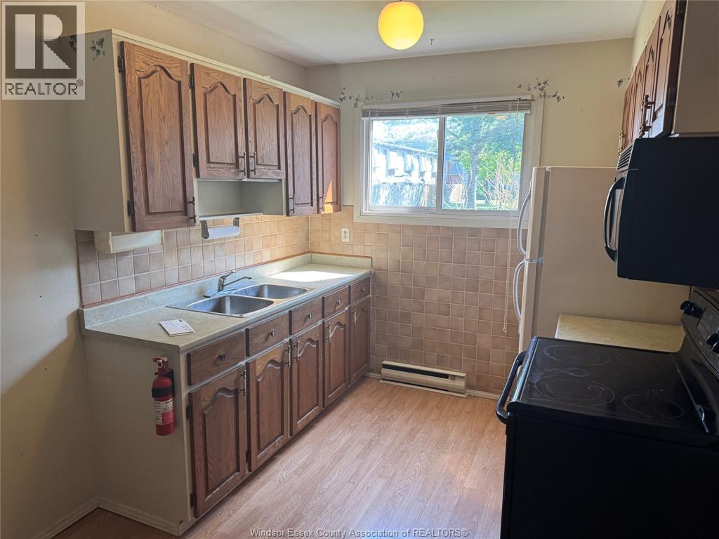 2649 VINE COURT, Windsor, Ontario, N8T2X3 — Photo 17