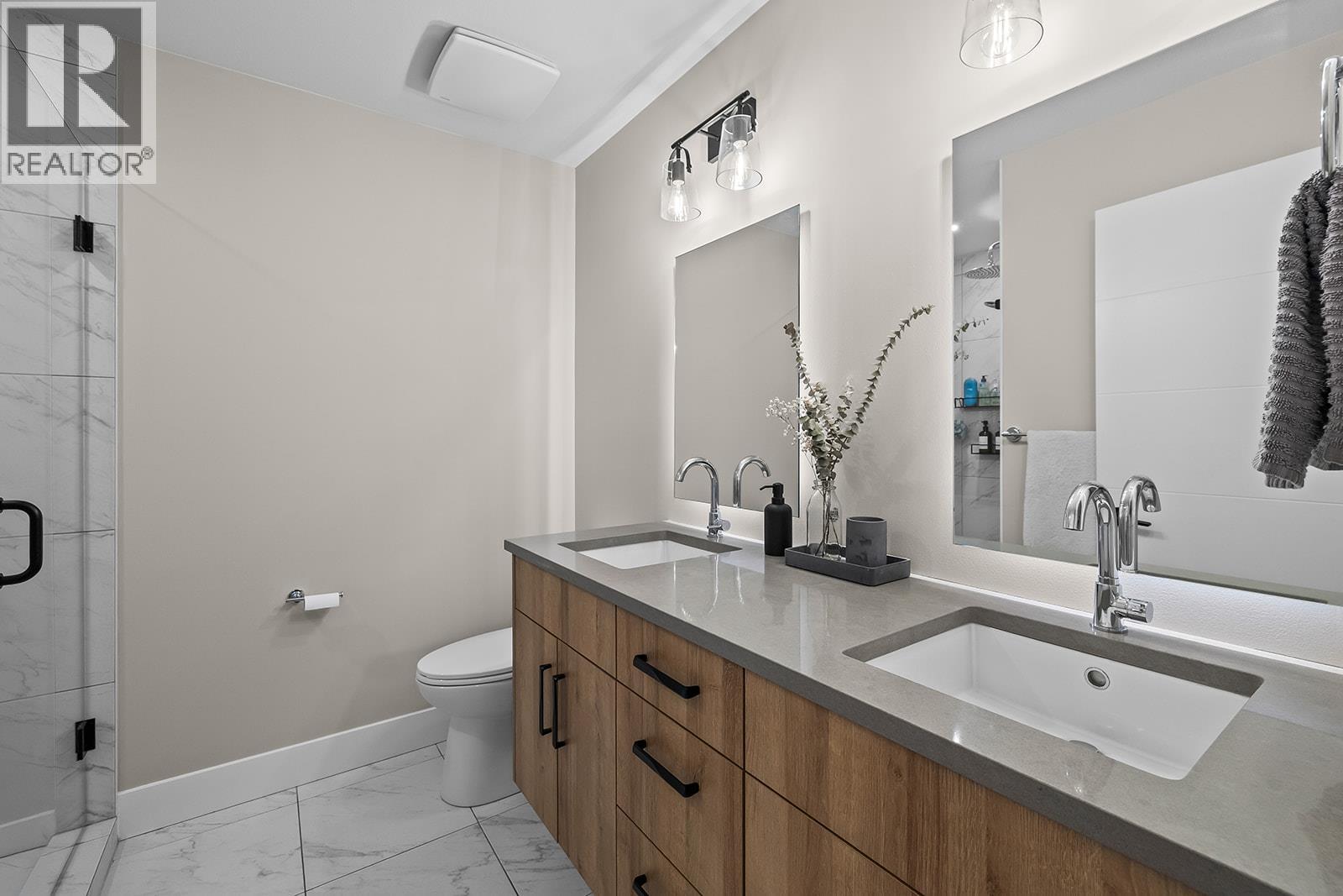 #4 887 Morrison Avenue - 27