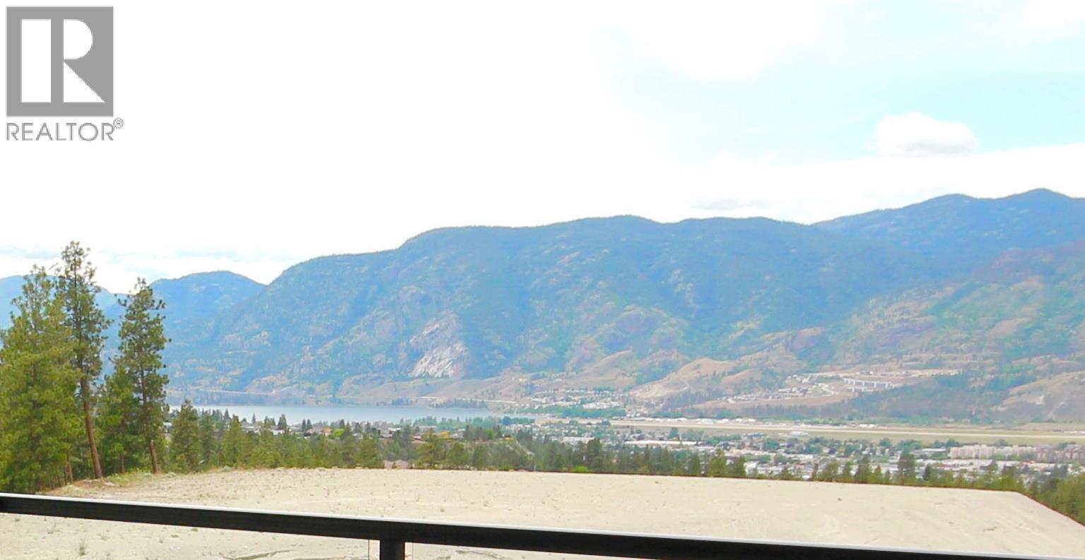 1164 ELK Street, Penticton