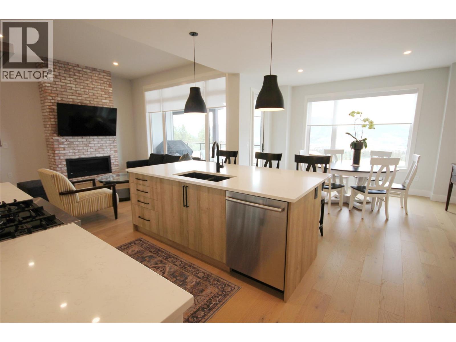 1164 ELK Street, Penticton