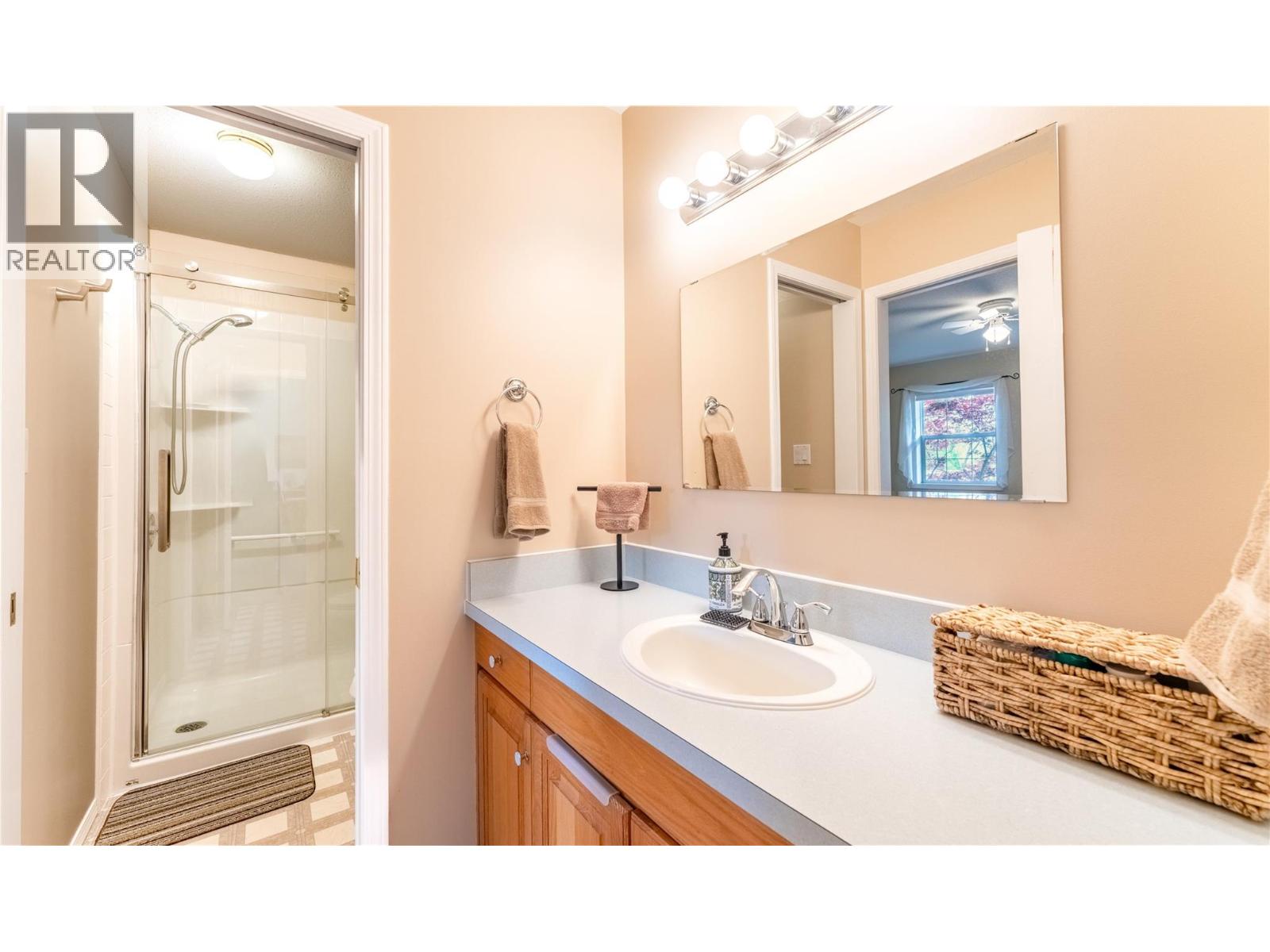 210 20th Avenue S Unit# 5, Creston