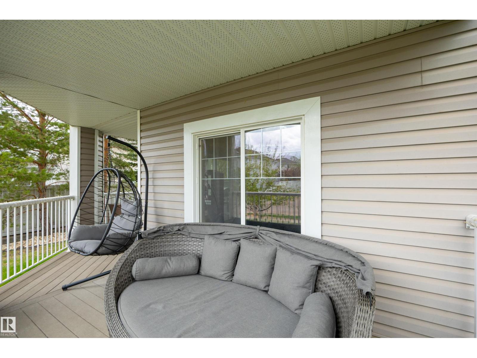 #101 4407 23 ST NW - 23