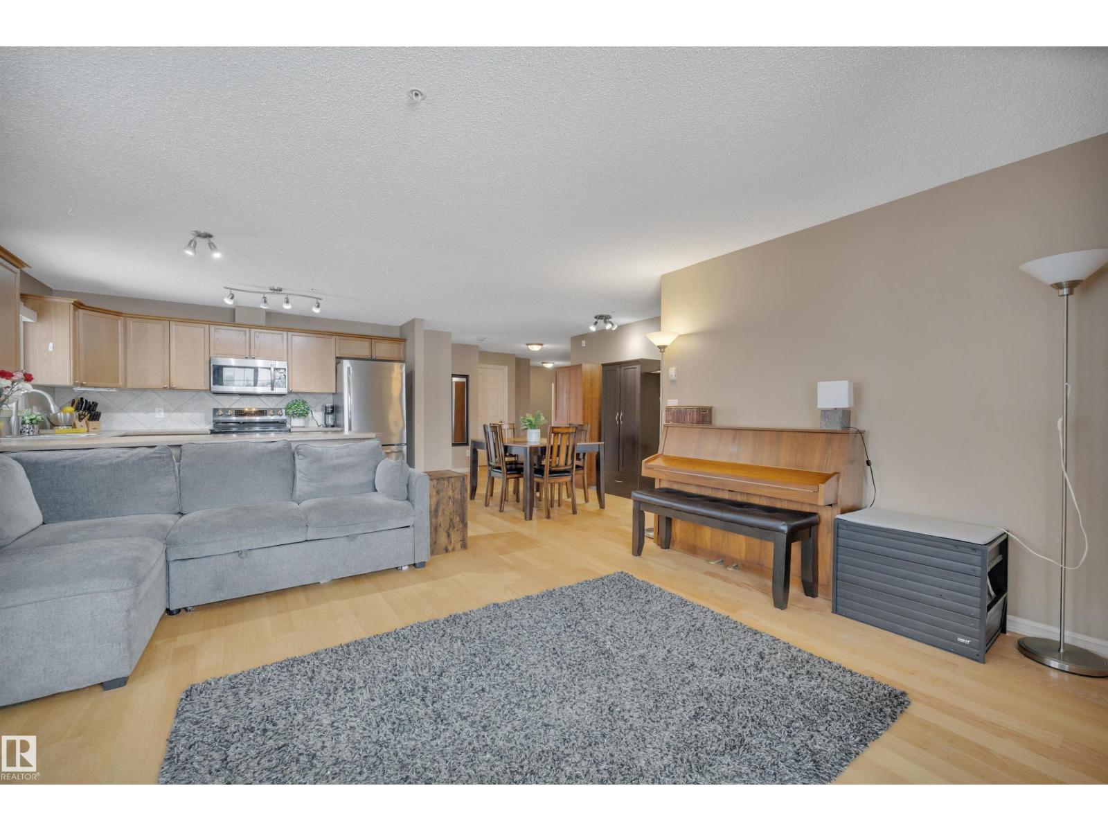 #101 4407 23 ST NW - 13