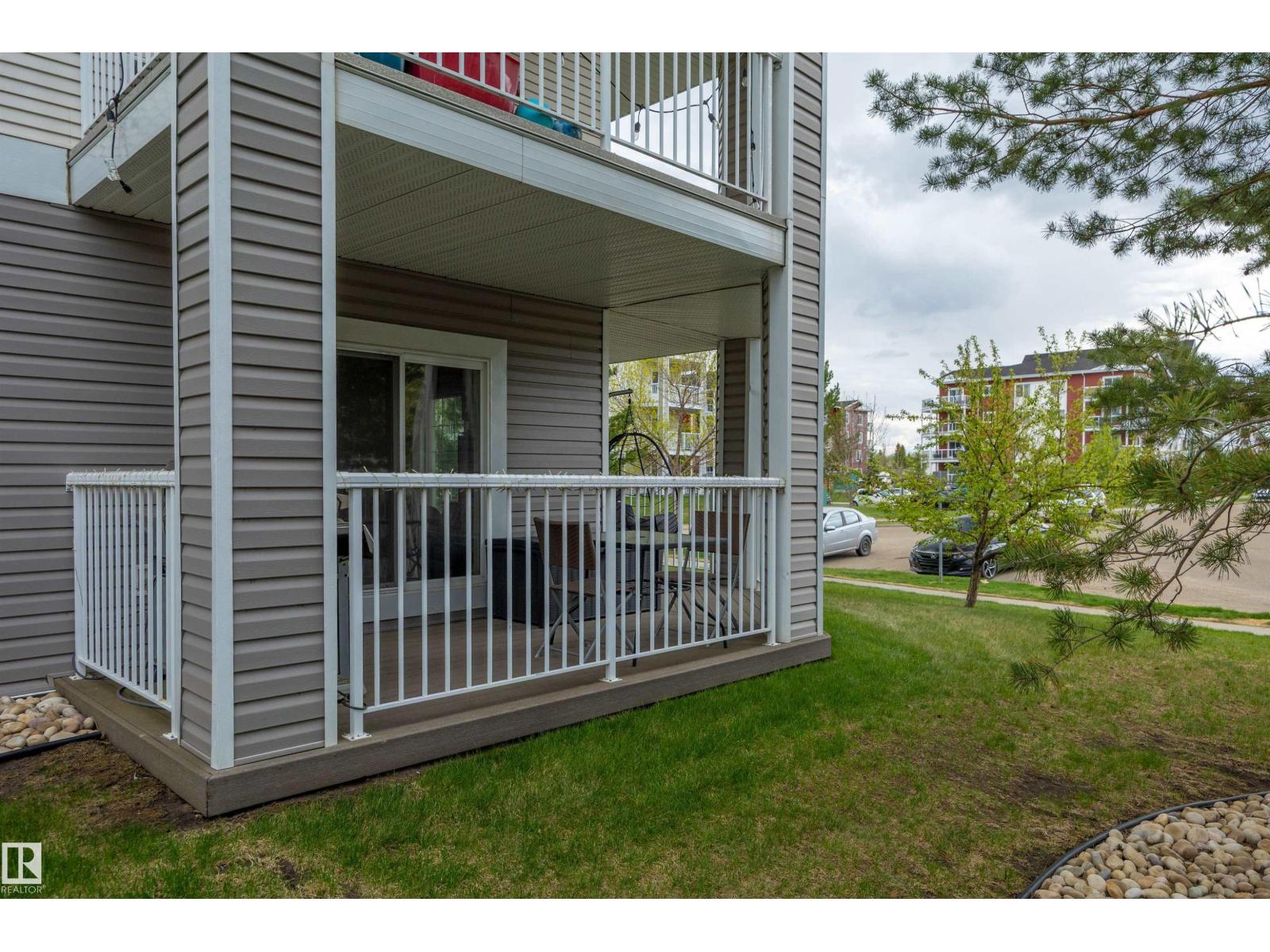 #101 4407 23 ST NW - 27
