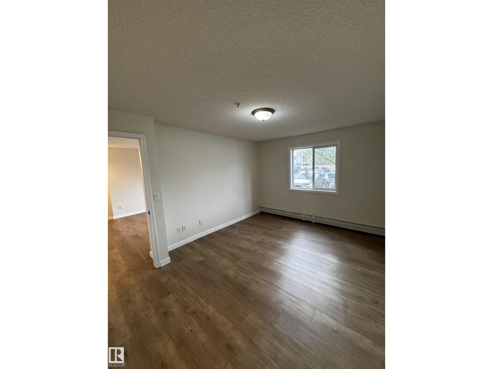 #136 16221 95 ST NW - 19