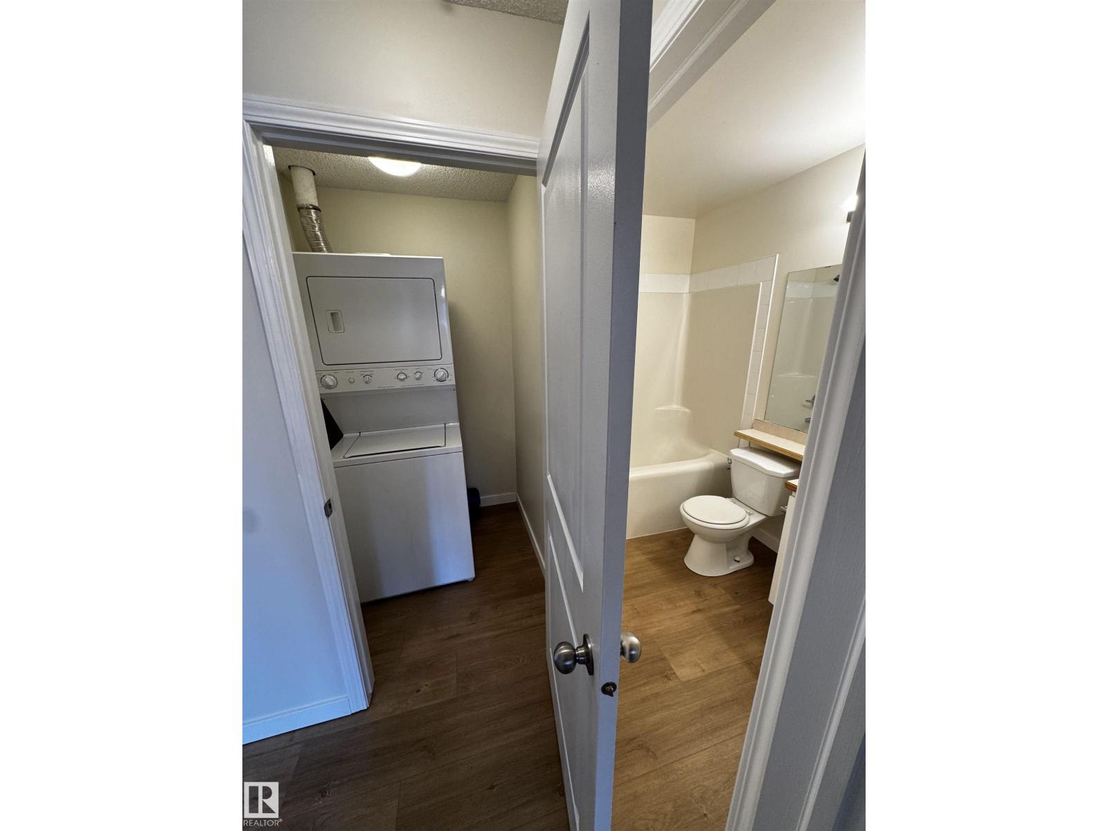 #136 16221 95 ST NW - 9