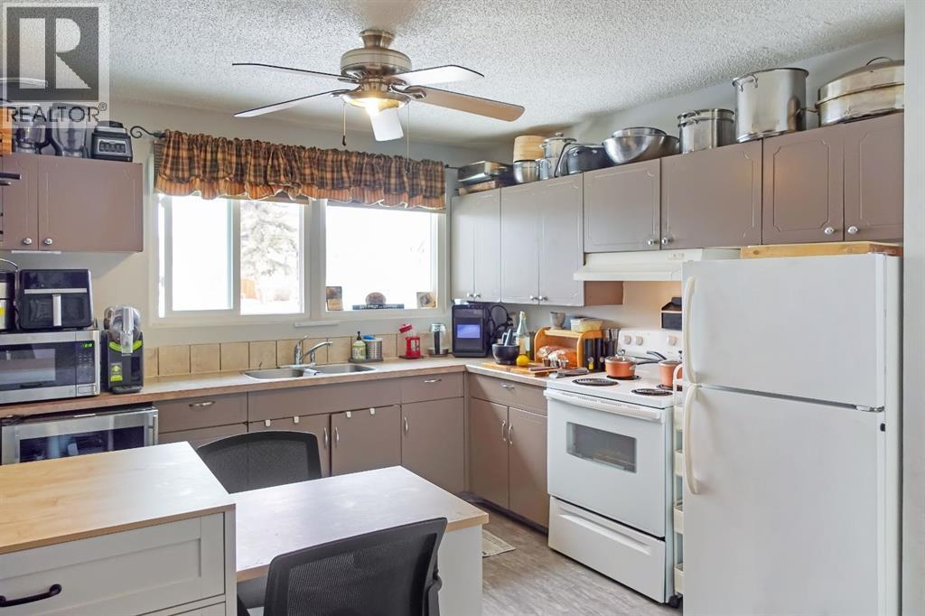 11313 101A Street - 4