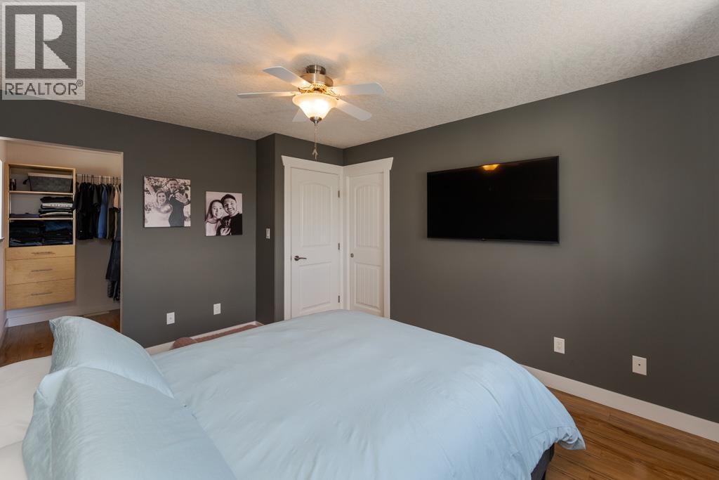 #104 1693 7TH AVENUE - 25