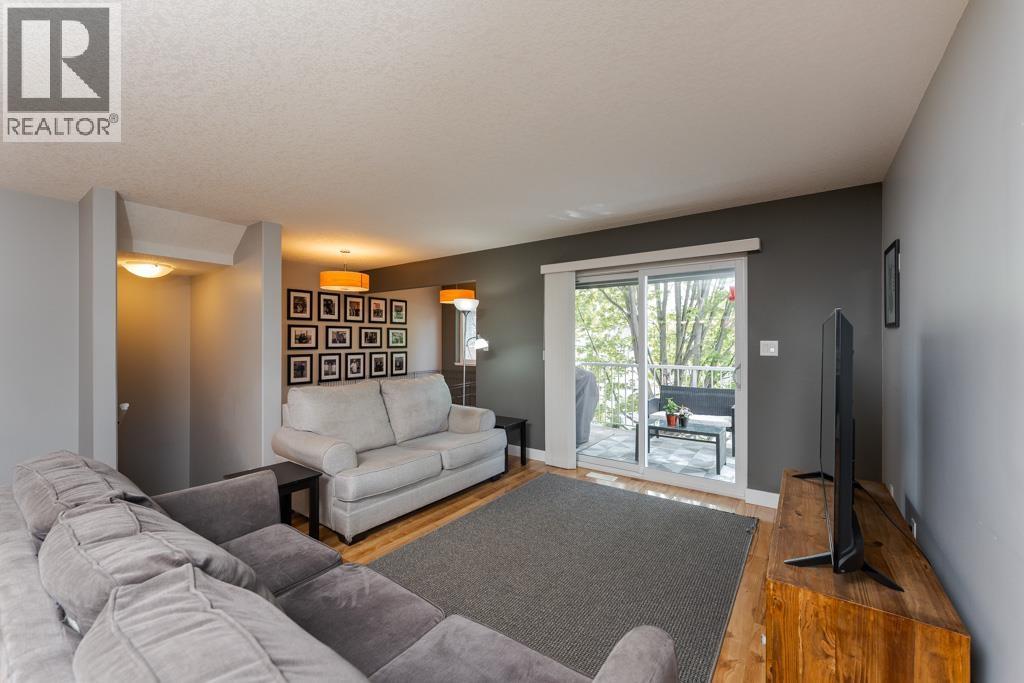 #104 1693 7TH AVENUE - 14