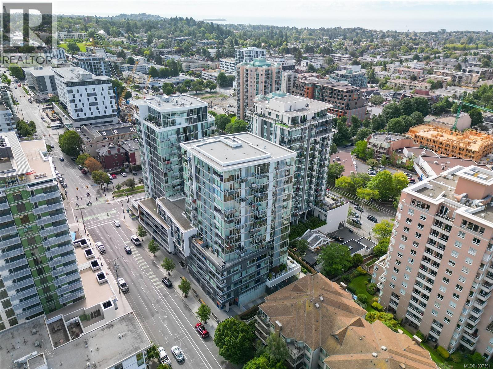 #604 989 Johnson St - 24
