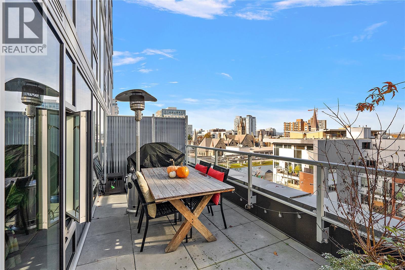 #604 989 Johnson St - 14