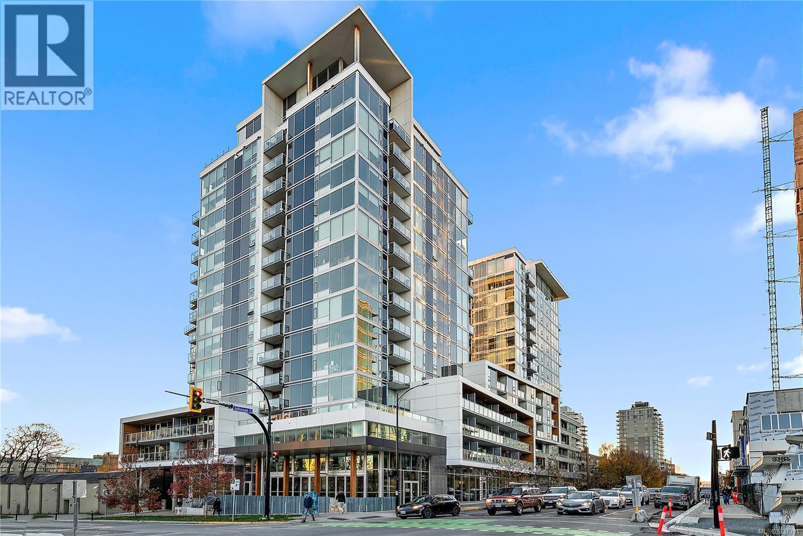 #604 989 Johnson St - 21