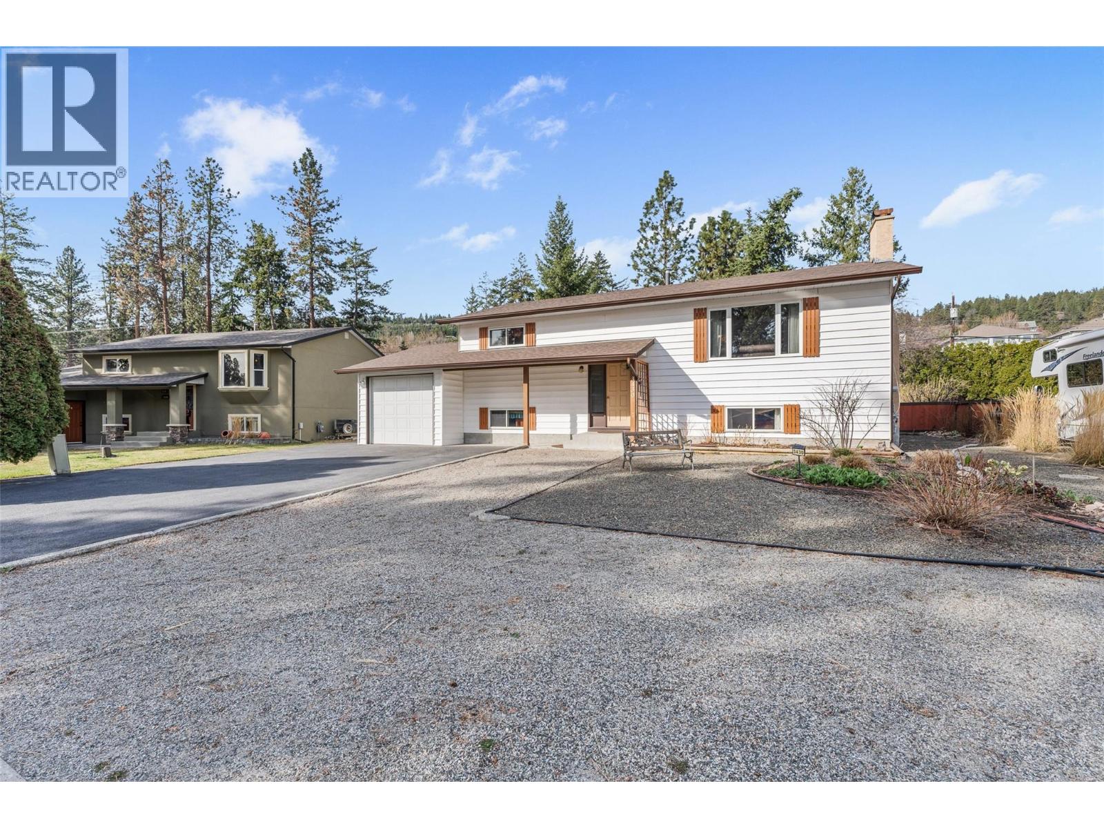  3430 Liard Court, West Kelowna