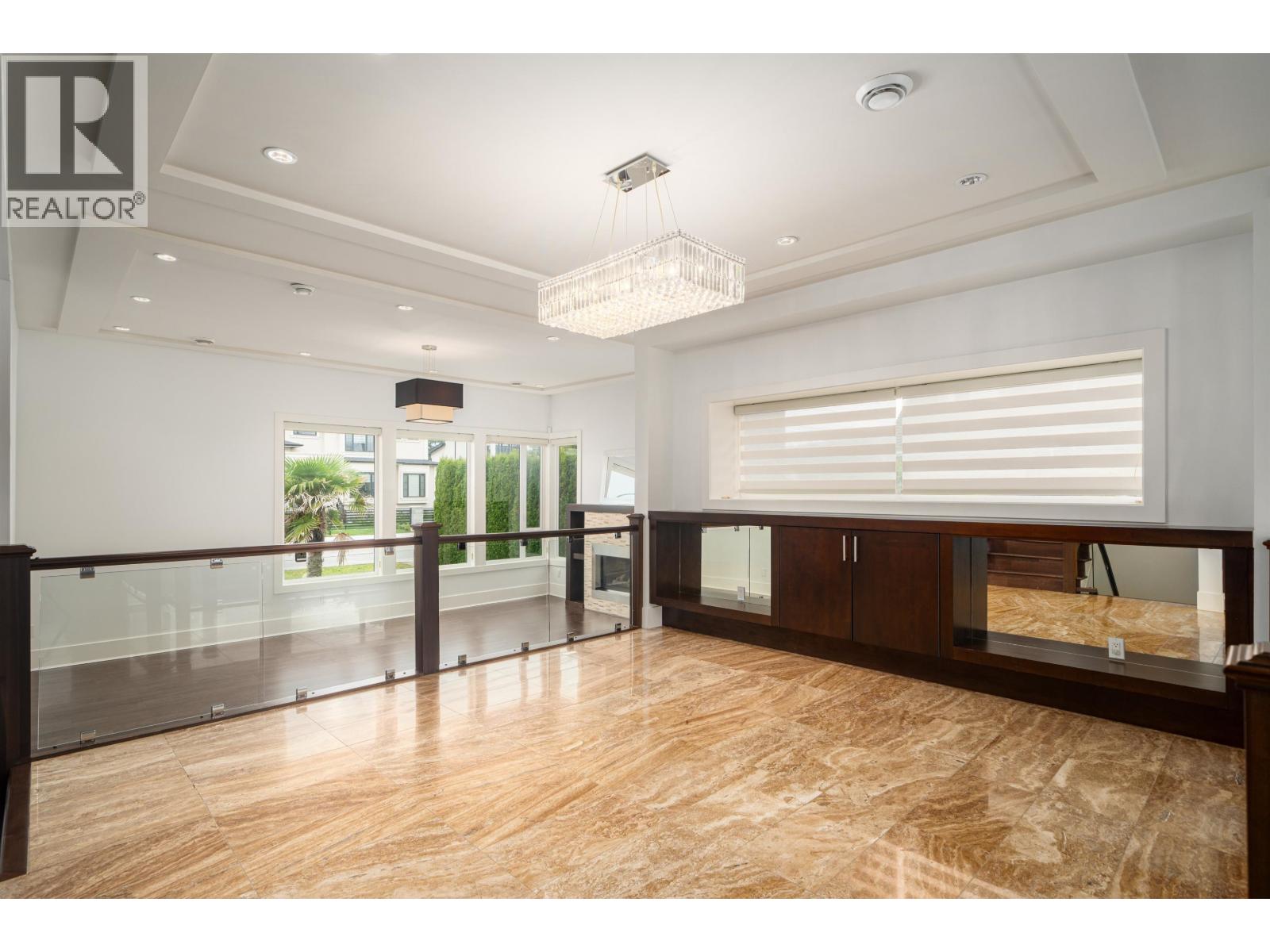 6650 NAPIER STREET, Burnaby